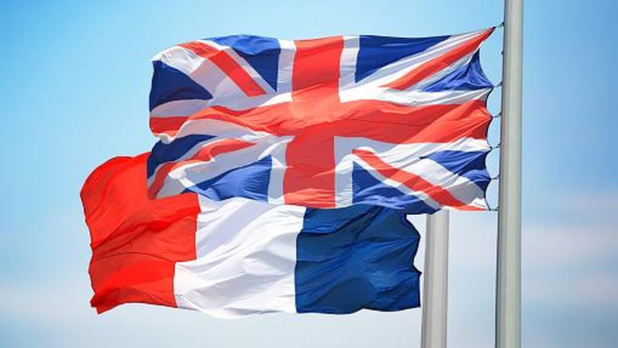 Bendera Inggris dan Prancis. (IStockphoto/3dmitry)