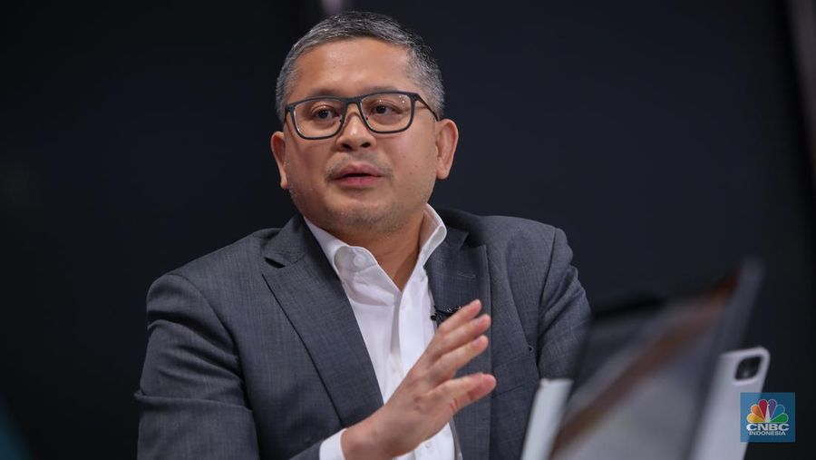 CEO Bethsaida Healthcare Hospital, Norman Daulay menyampaikan paparan dalam Road to CNBC Indonesia Awards 2025 kategori Best Healthcare di Jakarta, Kamis (16/10/2025). (CNBC Indonesia/Faisal Rahman)