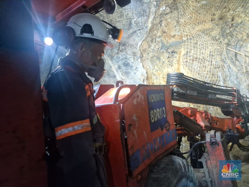 Tambang bawah tanah Pongkor, Bogor, Jawa Barat yang dikelola oleh PT Antam Tbk (ANTM) dengan produksi utama emas dan perak, Kamis (16/10/2025). Tambang bawah tanah Pongkor, Bogor, Jawa Barat yang dikelola oleh PT Antam Tbk (ANTM) dengan produksi utama emas dan perak, Kamis (16/10/2025). (CNBC Indonesia/Verda Nano Setiawan)