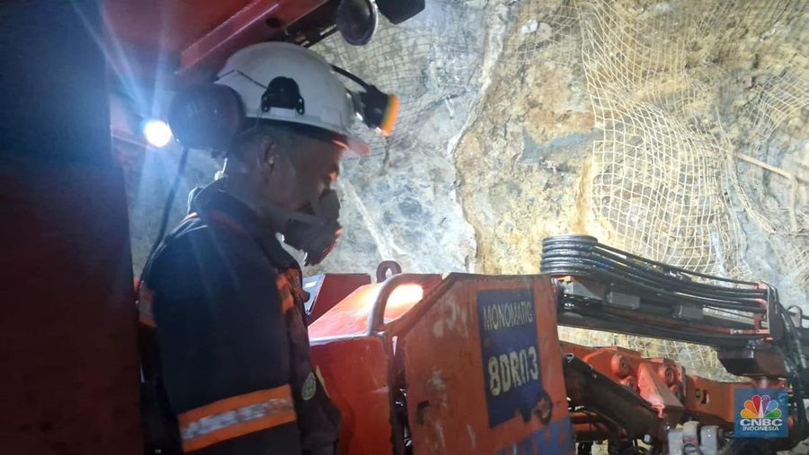Tambang bawah tanah Pongkor, Bogor, Jawa Barat yang dikelola oleh PT Antam Tbk (ANTM) dengan produksi utama emas dan perak, Kamis (16/10/2025). Tambang bawah tanah Pongkor, Bogor, Jawa Barat yang dikelola oleh PT Antam Tbk (ANTM) dengan produksi utama emas dan perak, Kamis (16/10/2025). (CNBC Indonesia/Verda Nano Setiawan)