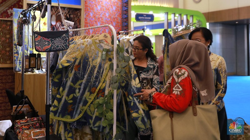 UMKM binaan Pertamina di ajang Trade Expo Indonesia (TEI) 2025 di ICE BSD City, Tangerang, Kamis, (16/10/2025). UMKM binaan Pertamina di ajang Trade Expo Indonesia (TEI) 2025 di ICE BSD City, Tangerang, Kamis, (16/10/2025). (CNBC Indonesia/Muhammad Sabki)