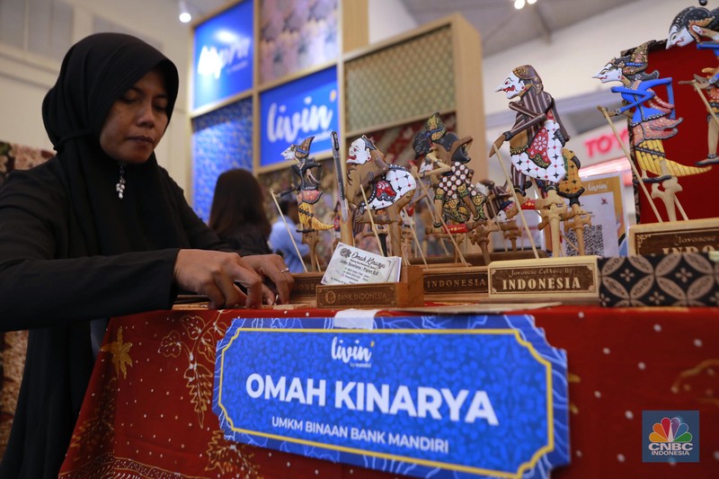 UMKM binaan Pertamina di ajang Trade Expo Indonesia (TEI) 2025 di ICE BSD City, Tangerang, Kamis, (16/10/2025). UMKM binaan Pertamina di ajang Trade Expo Indonesia (TEI) 2025 di ICE BSD City, Tangerang, Kamis, (16/10/2025). (CNBC Indonesia/Muhammad Sabki)