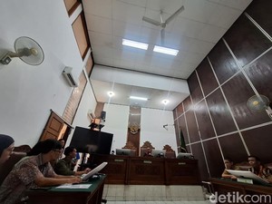 Delpedro Ajukan Praperadilan Kasus Penghasutan, Minta Status Tersangka Gugur