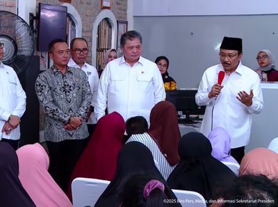 BLT Telah Dibagikan ke 4 Juta Keluarga, Mensos Ungkap Kendalanya