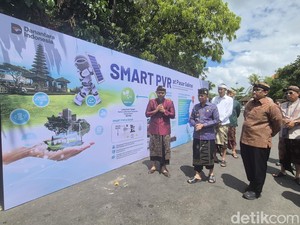 Panel Surya Smart PVR Pertama di Bali Dipasang di Pasar Galiran Klungkung