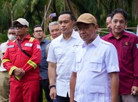 Menteri ESDM & Pertamina Tinjau Sumur Minyak Rakyat di Sumsel