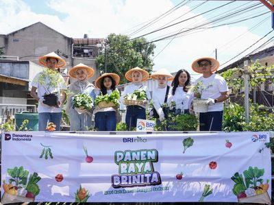 Peringati Hari Pangan Sedunia, BRI Peduli Gelar Panen Raya BRInita