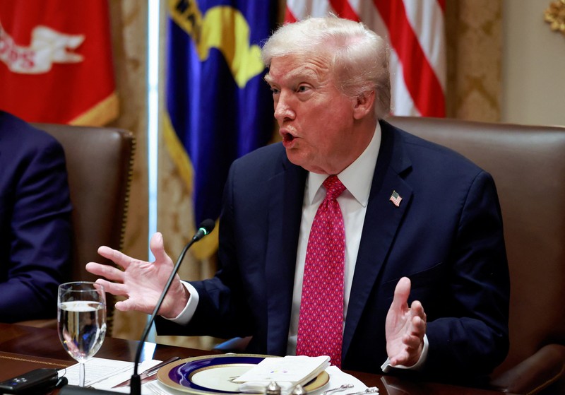 Presiden AS Donald Trump menerima kunjungan Presiden Ukraina Volodymyr Zelenskiy di Gedung Putih di Washington, D.C., AS, Jumat (17/10/2025) waktu setempat. (REUTERS/Jonathan Ernst) Presiden AS Donald Trump menerima kunjungan Presiden Ukraina Volodymyr Zelenskiy di Gedung Putih di Washington, D.C., AS, Jumat (17/10/2025) waktu setempat. (REUTERS/Jonathan Ernst)