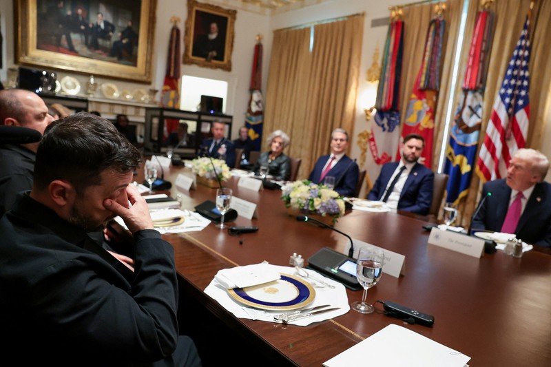 Presiden AS Donald Trump menerima kunjungan Presiden Ukraina Volodymyr Zelenskiy di Gedung Putih di Washington, D.C., AS, Jumat (17/10/2025) waktu setempat. (REUTERS/Jonathan Ernst) Presiden AS Donald Trump menerima kunjungan Presiden Ukraina Volodymyr Zelenskiy di Gedung Putih di Washington, D.C., AS, Jumat (17/10/2025) waktu setempat. (REUTERS/Jonathan Ernst)