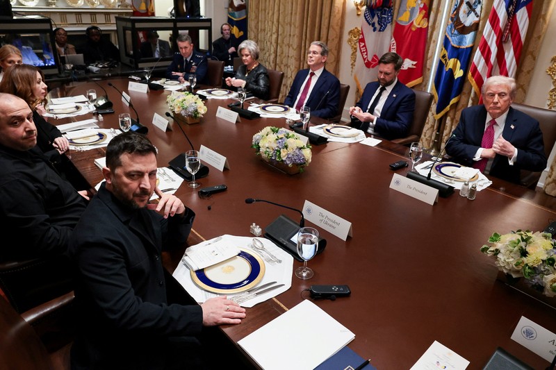 Presiden AS Donald Trump menerima kunjungan Presiden Ukraina Volodymyr Zelenskiy di Gedung Putih di Washington, D.C., AS, Jumat (17/10/2025) waktu setempat. (REUTERS/Jonathan Ernst) Presiden AS Donald Trump menerima kunjungan Presiden Ukraina Volodymyr Zelenskiy di Gedung Putih di Washington, D.C., AS, Jumat (17/10/2025) waktu setempat. (REUTERS/Jonathan Ernst)