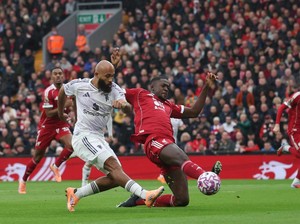 MU Memang Mengincar Dua Bek Sayap Liverpool