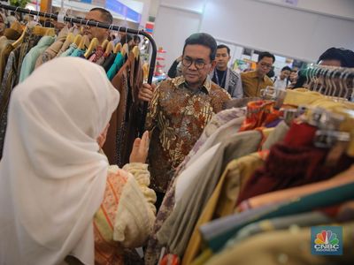 Potret Mendag Keliling Sapa Pelaku UMKM di Trade Expo Indonesia 2025
