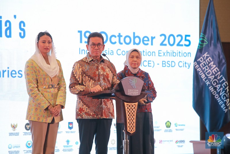 Menteri Perdagangan Budi Santoso menyampaikan pemaparan saat Closing Ceremony Trade Expo Indonesia (TEI) 2025 di ICE BSD, Kabupaten Tangerang, Minggu (19/10/2025). (CNBC Indonesia/Faisal Rahman) Menteri Perdagangan Budi Santoso menyampaikan pemaparan saat Closing Ceremony Trade Expo Indonesia (TEI) 2025 di ICE BSD, Kabupaten Tangerang, Minggu (19/10/2025). (CNBC Indonesia/Faisal Rahman)