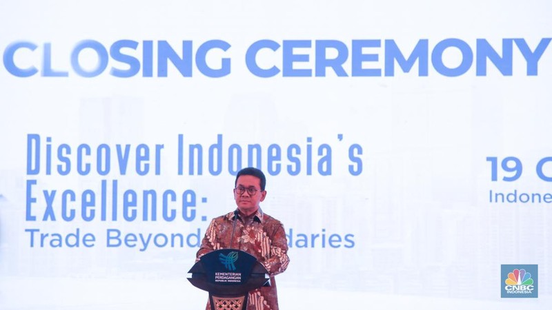 Menteri Perdagangan Budi Santoso menyampaikan pemaparan saat Closing Ceremony Trade Expo Indonesia (TEI) 2025 di ICE BSD, Kabupaten Tangerang, Minggu (19/10/2025). (CNBC Indonesia/Faisal Rahman)