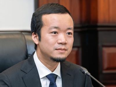Bos Mafia Sembelih Babi Ternyata Konglomerat China