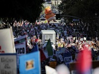 No Kings! Jutaan Warga AS 'Serbu' Jalan di 50 Negara Bagian Demo Trump
