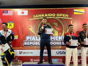Personel Brimob Polda Metro Sabet 2 Medali di Kejuaraan Karate Internasional