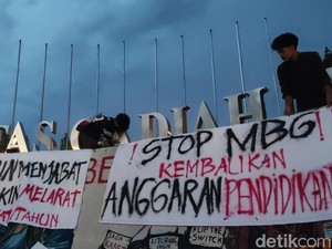 BEM KM UGM Kritik Kinerja Setahun Prabowo-Gibran: Orientasi Bukan ke Rakyat