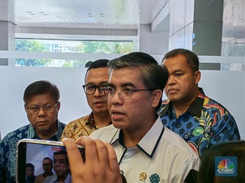 Setahun Prabowo-Gibran, Ini Kata Menaker Soal Data Pengangguran