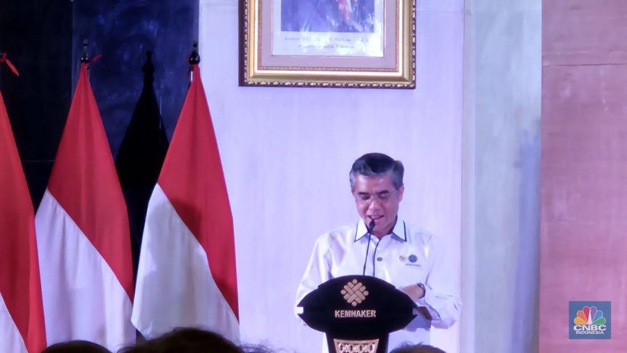 Menteri Ketenagakerjaan, Yassierli, dalam acara Pembukaan Program Pemagangan Nasional Batch I, di kantor Kemnaker, Senin (20/10/2025). (CNBC Indonesia/Intan Rakhmayanti)