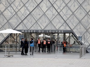Sindikat Penyalahgunaan Tiket Museum Louvre Ditangkap, Ada Orang Dalam Terlibat