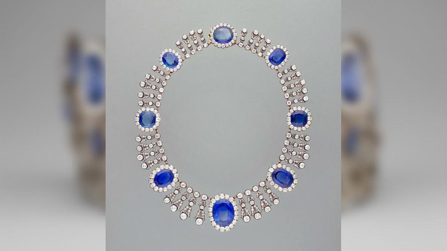 Perhiasan yang dicuri dari Museum Louvre di Paris, Prancis. (Dok. Musée du Louvre)