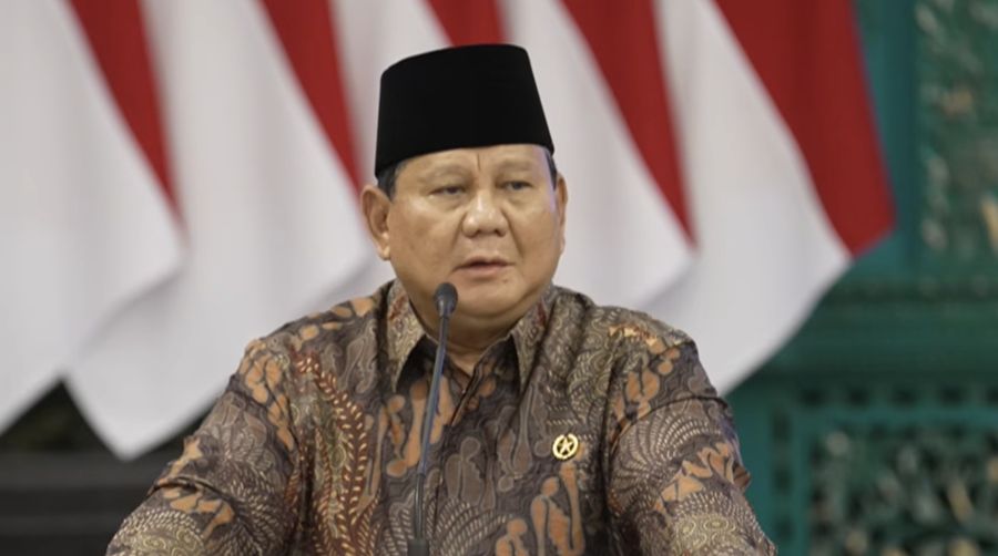 Presiden Prabowo Subianto saat menghadiri Sidang Kabinet Paripurna di Istana Negara, Jakarta, Senin (20/10/2025). (YouTube/Sekretariat Presiden)