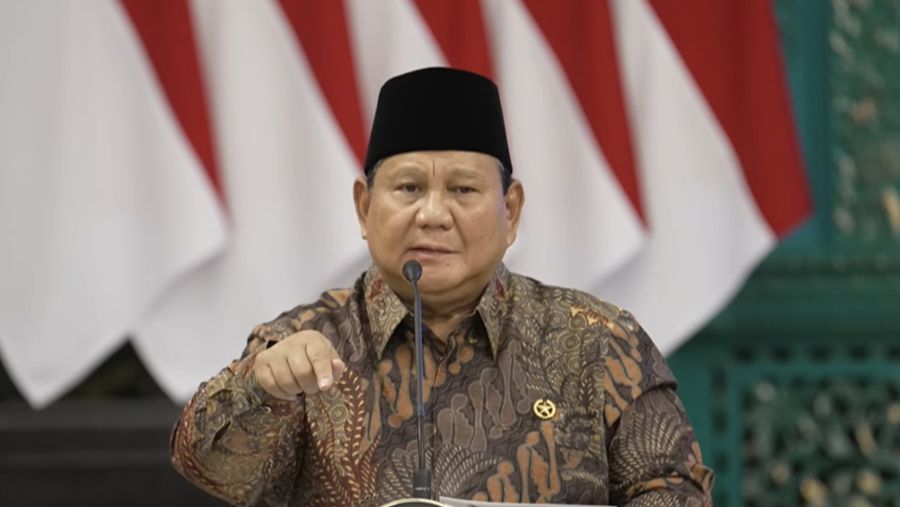Presiden Prabowo Subianto saat menghadiri Sidang Kabinet Paripurna di Istana Negara, Jakarta, Senin (20/10/2025). (YouTube/Sekretariat Presiden)