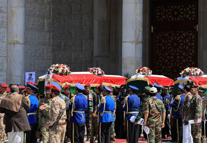 Prosesi pemakaman Kepala Staf Militer Houthi Muhammad al-Ghamari di Sanaa, Yaman, Senin (20/10/2025). (REUTERS/Khaled Abdullah) Prosesi pemakaman Kepala Staf Militer Houthi Muhammad al-Ghamari di Sanaa, Yaman, Senin (20/10/2025). (REUTERS/Khaled Abdullah)