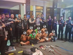 8 Pelaku Tawuran Dibekuk di Jakpus, Narkoba hingga Molotov Disita