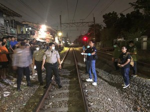 Wanita Hamil Tewas Tertemper KRL di Tebet