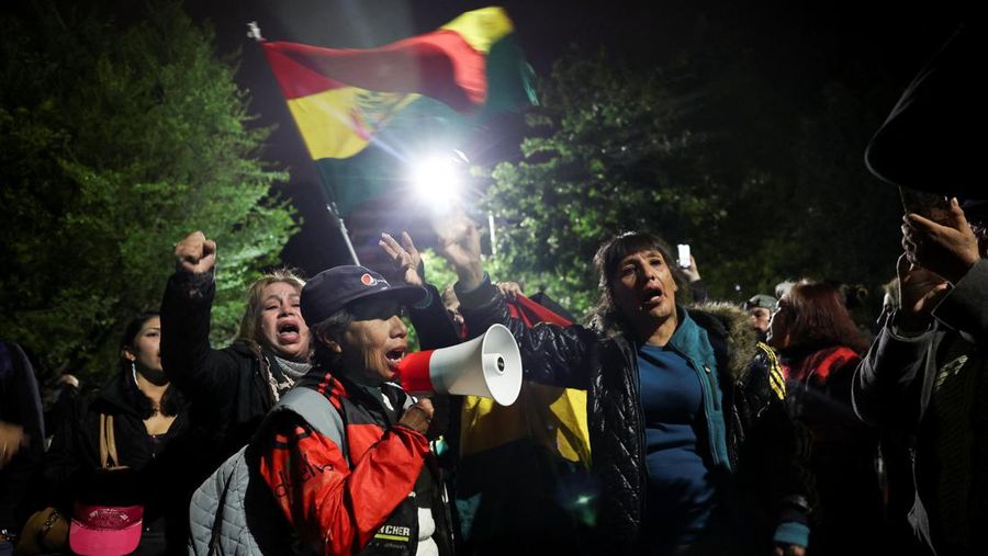 Aksi protes menuntut audit hasil pemilihan presiden di La Paz, Bolivia, Senin (20/10/2025). (REUTERS/Adriano Machado) Aksi protes menuntut audit hasil pemilihan presiden di La Paz, Bolivia, Senin (20/10/2025). (REUTERS/Adriano Machado)