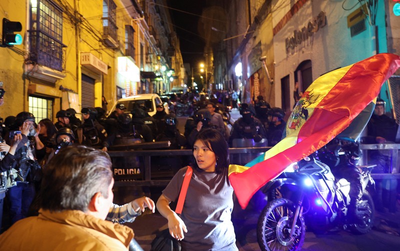 Aksi protes menuntut audit hasil pemilihan presiden di La Paz, Bolivia, Senin (20/10/2025). (REUTERS/Adriano Machado)