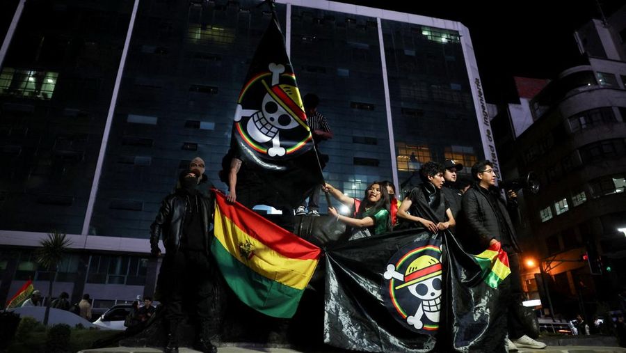 Aksi protes menuntut audit hasil pemilihan presiden di La Paz, Bolivia, Senin (20/10/2025). (REUTERS/Adriano Machado) Aksi protes menuntut audit hasil pemilihan presiden di La Paz, Bolivia, Senin (20/10/2025). (REUTERS/Adriano Machado)