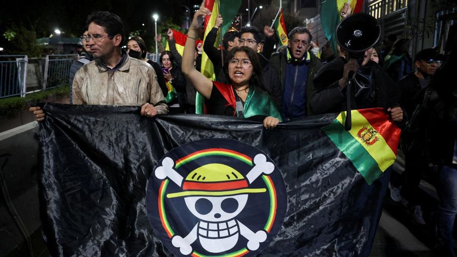Aksi protes menuntut audit hasil pemilihan presiden di La Paz, Bolivia, Senin (20/10/2025). (REUTERS/Adriano Machado) Aksi protes menuntut audit hasil pemilihan presiden di La Paz, Bolivia, Senin (20/10/2025). (REUTERS/Adriano Machado)
