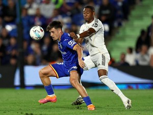 Alaba Cedera, Madrid Krisis Bek Jelang El Clasico