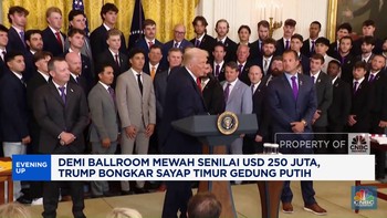 Video: Demi Ballroom Mewah, Trump Bongkar Sayap Timur Gedung Putih