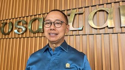 Waka MPR Dukung Prabowo, Sebut Gunungan Sampah di Bantargebang Akut