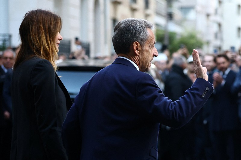 Eks Presiden Prancis Nicolas Sarkozy memulai hukuman penjara selama lima tahun pada Selasa (21/10) waktu setempat. (REUTERS/Benoit Tessier) Eks Presiden Prancis Nicolas Sarkozy memulai hukuman penjara selama lima tahun pada Selasa (21/10) waktu setempat. (REUTERS/Benoit Tessier)