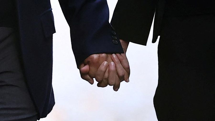 Eks Presiden Prancis Nicolas Sarkozy memulai hukuman penjara selama lima tahun pada Selasa (21/10) waktu setempat. (REUTERS/Benoit Tessier) Eks Presiden Prancis Nicolas Sarkozy memulai hukuman penjara selama lima tahun pada Selasa (21/10) waktu setempat. (REUTERS/Benoit Tessier)