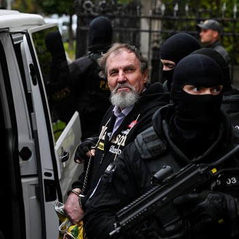 Penampakan Tampang Penembak PM Slovakia Usai Vonis 21 Tahun Penjara