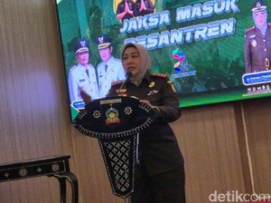 Cegah Kekerasan Seksual, Kejari Lombok Tengah Luncurkan Jaksa Masuk Pesantren