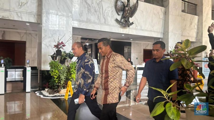 Ketua KADIN, Anindya Bakrie di kantor Menteri Keuangan, Jakarta. (CNBC Indonesia/Zahwa Madjid)