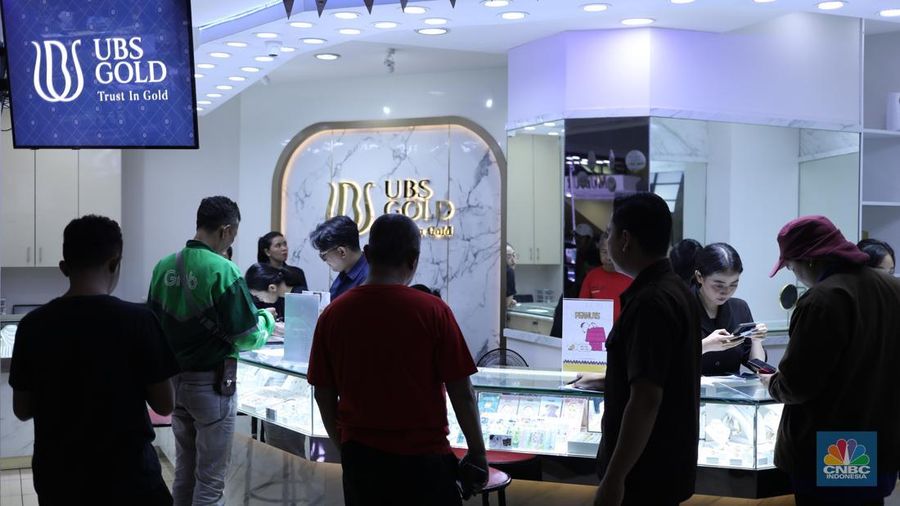Penjualan emas UBS Gold di gerai kawasan Jakarta, Selasa (21/10/2025). (CNBC Indonesia/Tri Susilo) Penjualan emas UBS Gold di gerai kawasan Jakarta, Selasa (21/10/2025). (CNBC Indonesia/Tri Susilo)