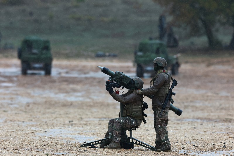 Sebuah howitzer gerak sendiri Caesar ditembakkan selama demonstrasi sebagai bagian dari Sebuah howitzer gerak sendiri Caesar ditembakkan selama demonstrasi sebagai bagian dari