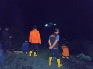 Jalan Penghubung Empat Lawang-Pagar Alam Amblas Usai Dilanda Hujan Deras