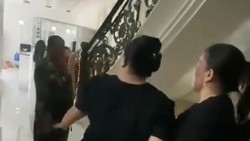Dugaan Pemicu Mertua Usir Menantu dari Rumah Mewah di Bone Berujung Ricuh