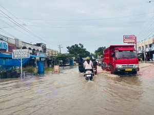 BPBD Bengkulu Minta Warga Waspadai Banjir dan Longsor