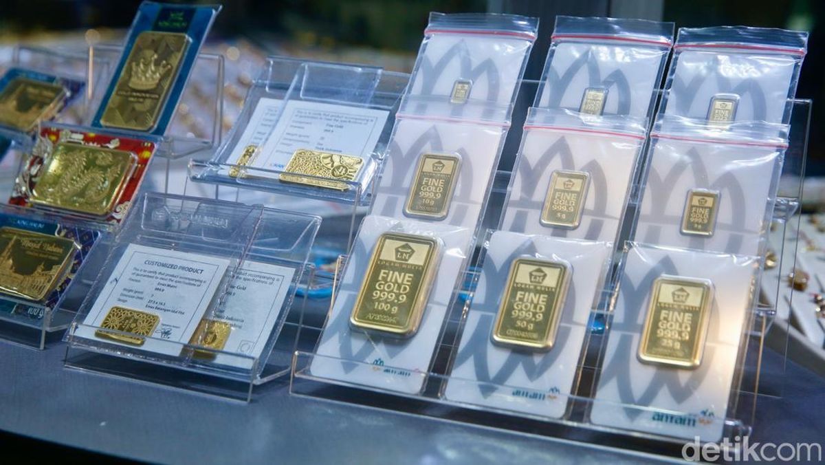 Harga Emas Antam Makin Jatuh!