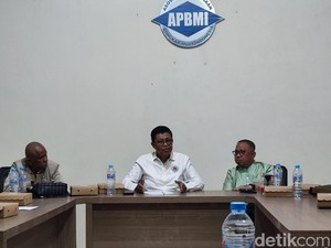Asosiasi Kepelabuhan Gresik Minta Kasus Tongkang Kayu Ilegal Diselesaikan